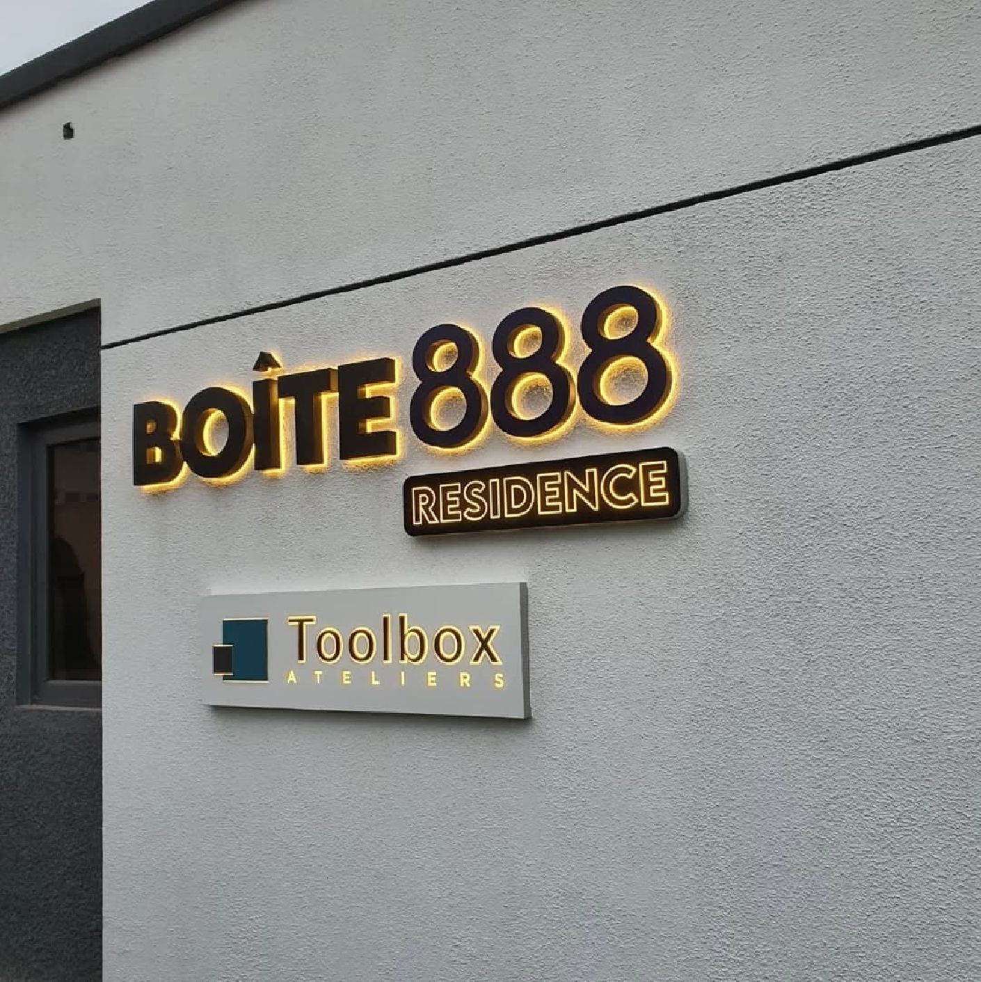 back-lit
                                                        led illuminated 3D company signage business logo signage office signage with light in lagos abuja nigeria