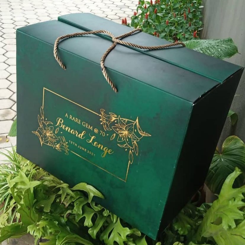 Customized branded best high top quality custom standard luxury carrier box gift bag design and printing in Lagos, Abuja, Nigeria, Africa.