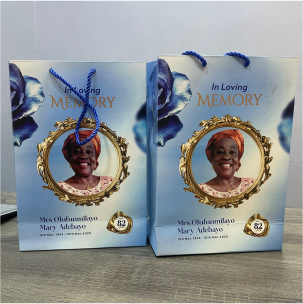 Best high top quality customized branded custom promotional retractable shopping paper bag design and printing in Lagos,
                                                        Abuja, Nigeria, Africa.