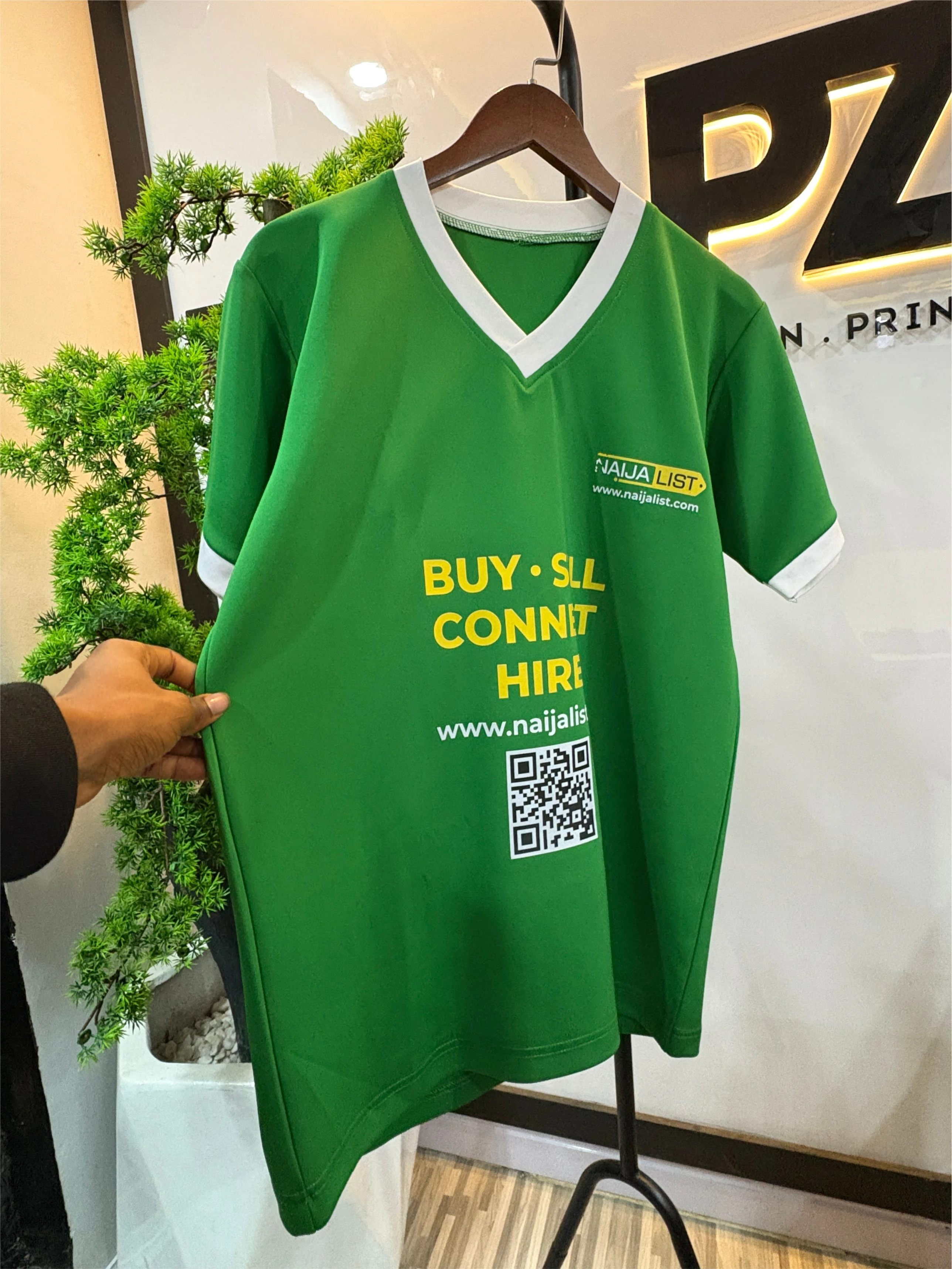 customized high quality personalized company short sleeve v-neck t-shirt printing in nigeria